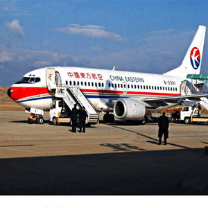 阿拉善机场空运航空快运业稳步发展的原因是什么？